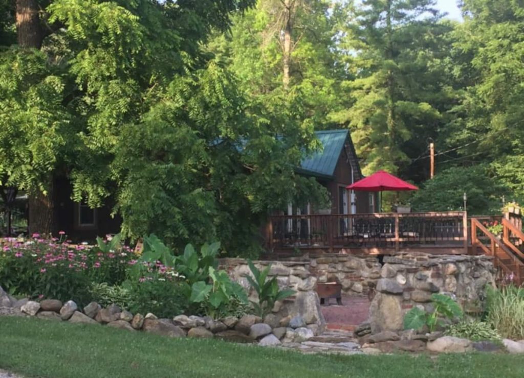 Eagle Rise Exterior- Photo Credit: Airbnb